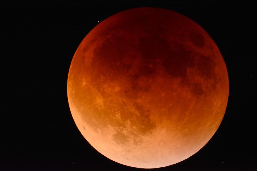 Powerful Ritual for the Period of the Gemini's Full Moon: Discover Your Truth and Overcome any Obstacles